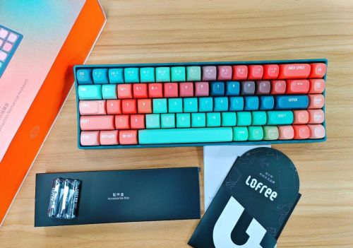 洛斐小翘锦鲤机械键盘评测：颜值与手感并存，游戏、办公兼顾！