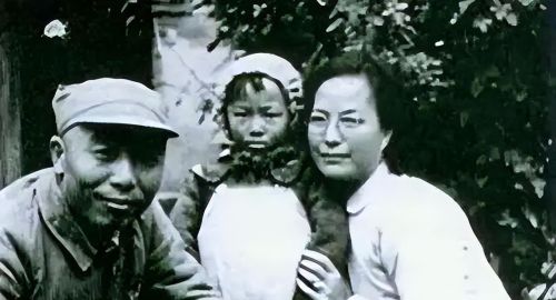 1972年，65岁的宋时轮迎娶小33岁的小姨子：这是妻子临终前的遗愿