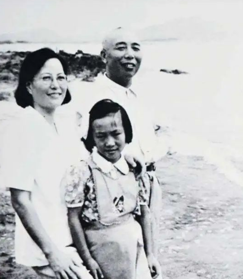 1972年，65岁的宋时轮迎娶小33岁的小姨子：这是妻子临终前的遗愿