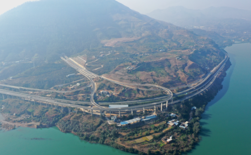 四川将建一条高速公路，主线长约141公里，计划建设工期为5年