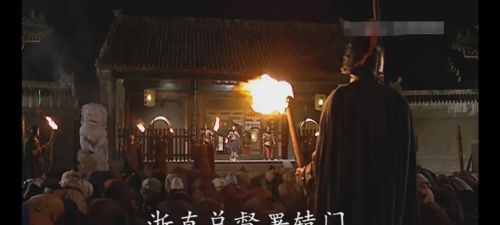 大明王朝：几百反民跪在总督府大坪，一个封疆大吏如何完美处理？