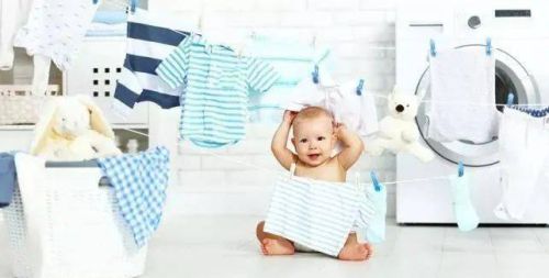 宝宝衣服能和大人的一起洗吗？这5种情况，必须分开