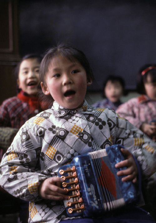 太令人怀念了！一位法国摄影师眼中，1970年代的上海
