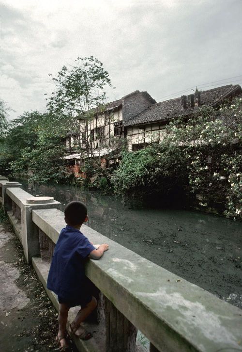 罕见老照片：1981年的四川，民风淳朴令人怀念！