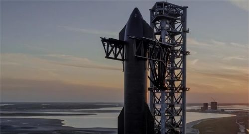 史上最强火箭SpaceX“星舰”发射升空后爆炸！