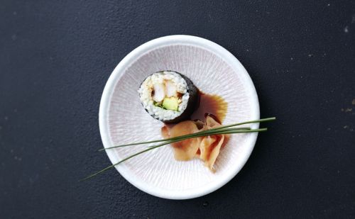 为什么寿司比较少用到糙米？