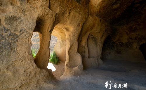 200多年挖空三个山头，只为打造“仙女烟囱”里的洞穴城堡