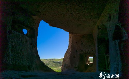 200多年挖空三个山头，只为打造“仙女烟囱”里的洞穴城堡