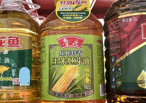 炒菜用啥油好？油炸用啥油好？买食用油别选错，菜味香还更省油