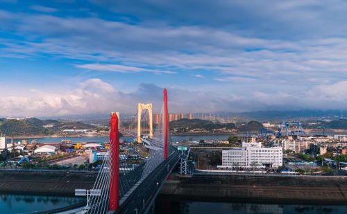 湖北又一黑马城市崛起，距离宜昌仅40公里，强势跻身百强县行列