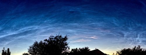 可能是不好的预兆！多人拍到神秘夜光云，出现在80公里太空边缘