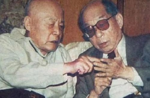 91年，邓小平派人请张学良回大陆，少帅却提出了三个要求！