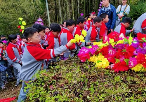 今年闰二月，清明节不能扫墓祭祖？“双春闰二不上坟”是啥意思？