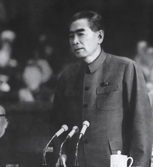 1974年周总理扣押毛主席最高指令，逝世后才被发现，众人泪流满面