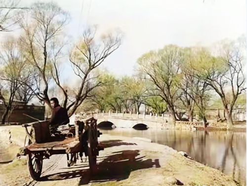 1938年的河北保定，汉奸无耻谄媚，鬼子在府河里钓鱼
