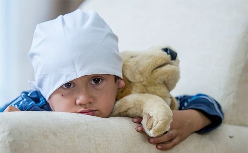 越来越多的孩子得白血病，儿童专家坦言：背后2个原因不要小看
