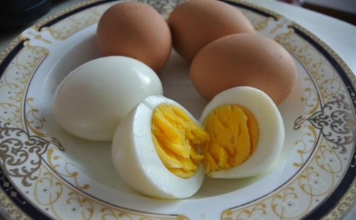 肺结节0.5以上不能吃鸡蛋？医生提醒：3物少吃，肺部环境或会干净