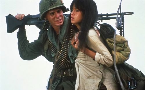 17岁女兵，不费一枪一弹，一人拿下一哨所，美军大怒：上催乳剂！