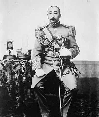 张作霖与日本由伙伴变仇人，他做了何事使日本人一定要炸死他？