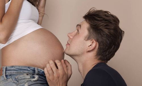 妊娠晚期如何过夫妻生活？医生：做好5点孕晚期夫妻同样“性福”