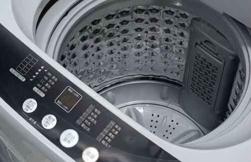 二胎家庭好帮手！TCL双子舱洗衣机Q10测评：行业最大上筒超实用