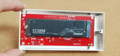 尤大师HP8-C3 USB4硬盘盒实测金士顿KC3000 500GB测速分享