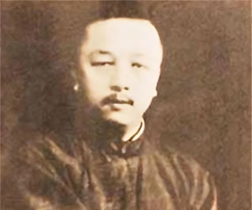 1920年刘半农发明汉字“她”，被痛骂为歧视女性，如今却人人都用