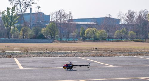 航空研学之旅？在《银河补习班》的取景地，看一场精彩的航模表演