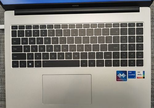 荣耀MagicBook X16正式发布，首发体验到底表现如何？