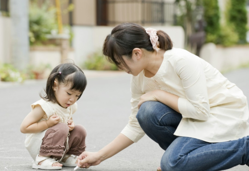 1.8亿独生子女的现状：这4道坎，让一家三代人走向崩溃