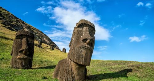 复活节岛神秘的巨石像，和外星人有关？为什么会奇怪地出现？