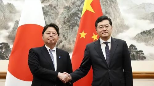 日本G7峰会再捅马蜂窝，自断留在中国的一条后路，2大国没人愿救