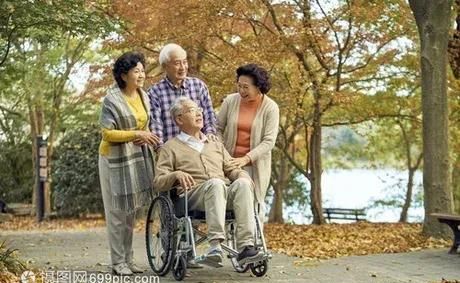 60岁以上老年人要谨慎，千万不能做错这3件事，与退休金多少无关