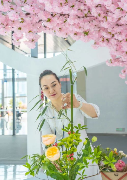 樱花水景、虚拟数智人、超全文旅导图、非遗藏品......都在文旅博览会江汉馆