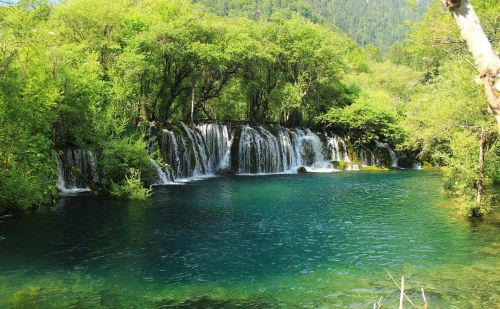 九寨沟适合几月份去？什么时候去九寨沟最好看