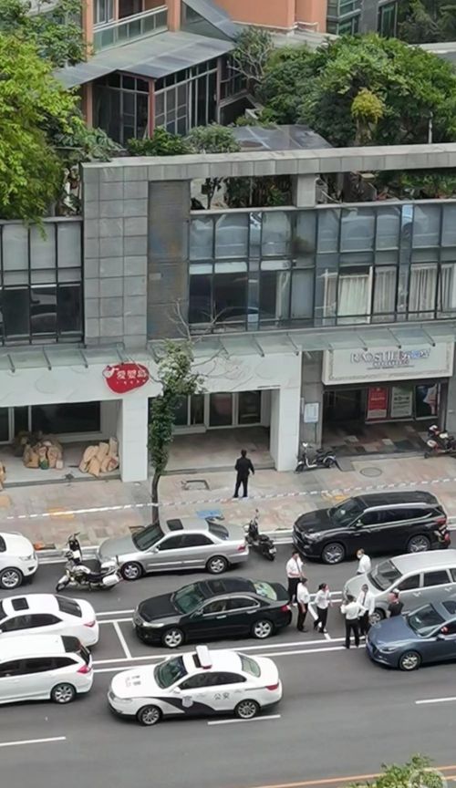 母婴店发现流浪汉尸体警方排除他杀 附近店员：闻到异味一个多月