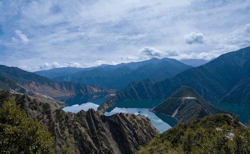 四川有座人工水库，蓄水量等于770个西湖，如今变成旅游胜地