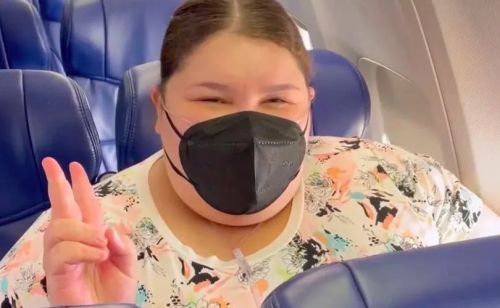美国肥胖乘客因飞机座位太小擦伤，要求航空公司制造更大的座位