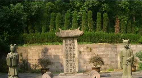 浙江神秘“皇帝墓”:村民守墓千年，2008年专家来访才知墓主身份