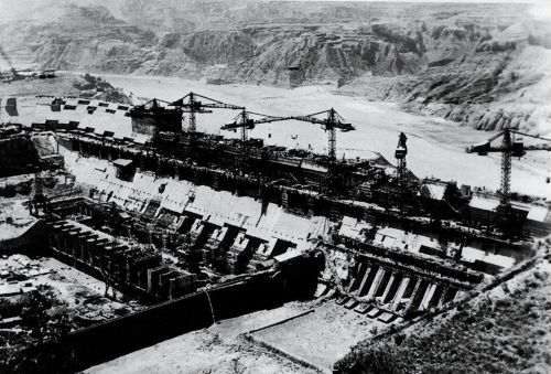 中国争议最大的水电站！苏联设计的三门峡水坝，为何有人想炸掉？
