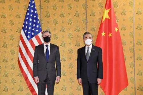 美媒呼吁中美各让一步？避免历史重演:中国别和美国正面对抗