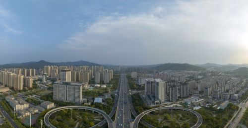 湖北省襄阳市楼市的危机，回不去的房价，襄阳城市巨变与楼市未来