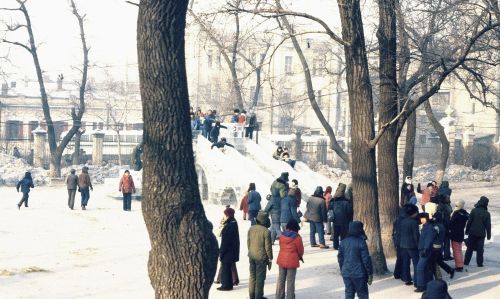 黑龙江老照片：80年代的哈尔滨，昔日的冰城，烟火气十足