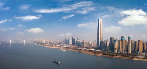 北京、上海、广州全部落榜，盘点2023年我国城市摩天指数前三强