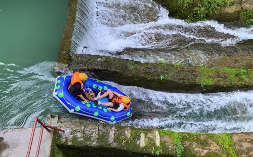 夏天重庆去哪里避暑？距主城100公里的这个地方，清凉又刺激