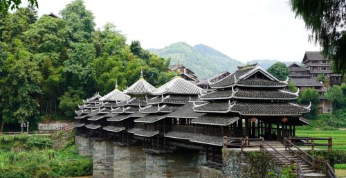 广西柳州有座风雨桥，被称为侗族代表，更是世界四大历史名桥之一