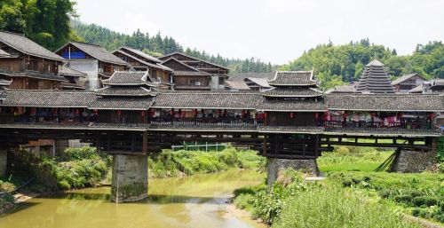 广西柳州有座风雨桥，被称为侗族代表，更是世界四大历史名桥之一