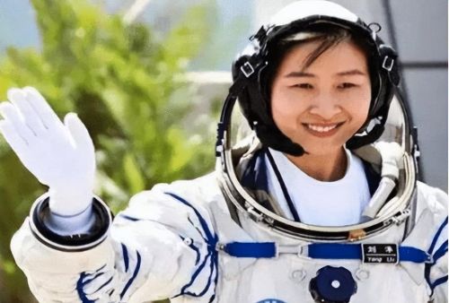 中国首位女航天员刘洋，结婚8年未生子，出征前为丈夫留2条遗言