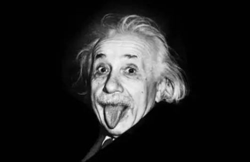 如果有人统一了四大基本力，那他的地位会超越牛顿、爱因斯坦吗？