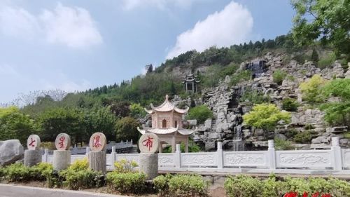 东平县昆山景区：“五一”假期体验抓鸡大赛 游《水浒传》“三打祝家庄”拍摄基地